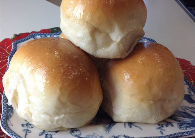 Easy Bread Machine Dinner Rolls Recipe   X1 10 660x470 1 